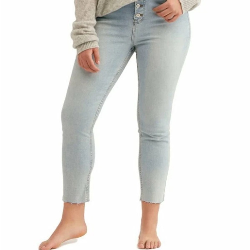 Free People- We The Free Mardi High Rise, Raw Hem, Skinny Jeans- Stone Beach - Picture 2 of 12